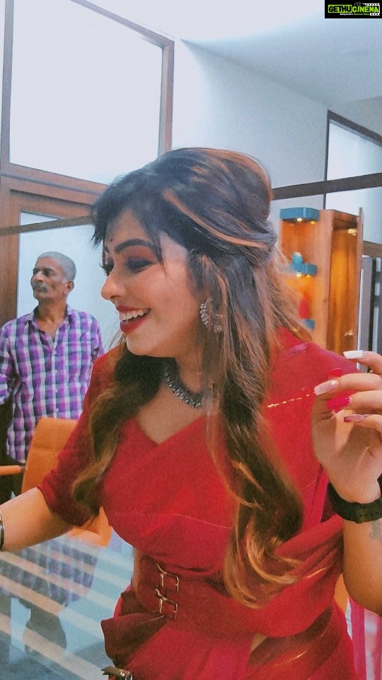 Meghashree Instagram - Punyavathi set fun time๐๐๐งฟ . . #punyavathiserial #setfun #serial #meghashreegowda