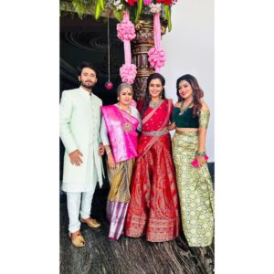 Meghashree Instagram - Happy gowri Ganesha fastival ♥️🧿
.
.
@neharamakrishna 
@radha.jai06 
@_priyanka_ds 
@thebhuvisatya 
@bhuvana_official 
@archana.s.gaikwad 
@ashoka_ba_official 
@manoja.official 
@chandrakala.mohan.official
@iam.kavitha_official