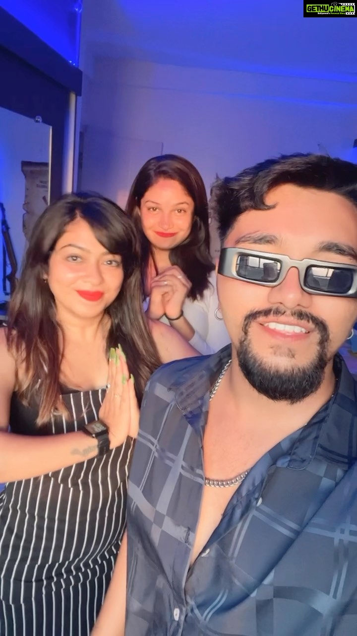 Meghashree Instagram - Yappy Yappy birthday Meghu akka . . . #dhanushraj #androidbro #happybirthday #happyday