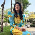 Mehrene Kaur Pirzada Instagram - 🌻 💛