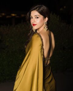 Mehrene Kaur Pirzada Instagram - 💫