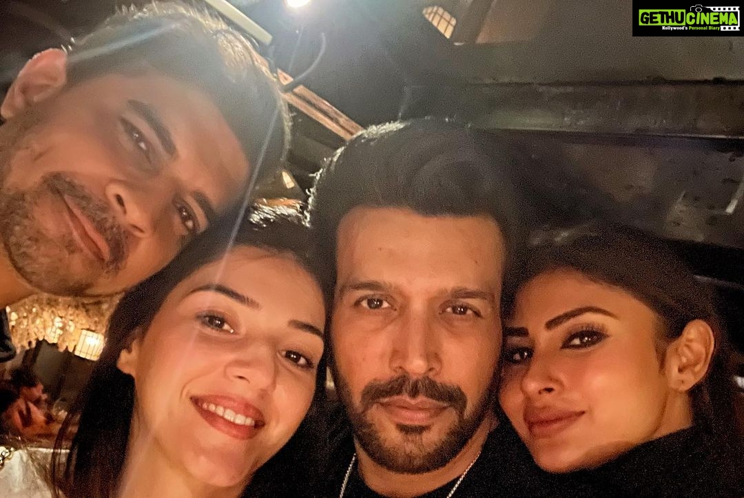 Mehrene Kaur Pirzada Instagram - Had a great time with these amazing people at the #SultanOfDelhi success party 💫 Thank you all for making our show No.1 and most importantly thank you for giving your reviews - your love is all that matters to us ❤️ #SoD PS: we didn’t decide to be colour coordinated. It just happened 😆 #blackandwhite