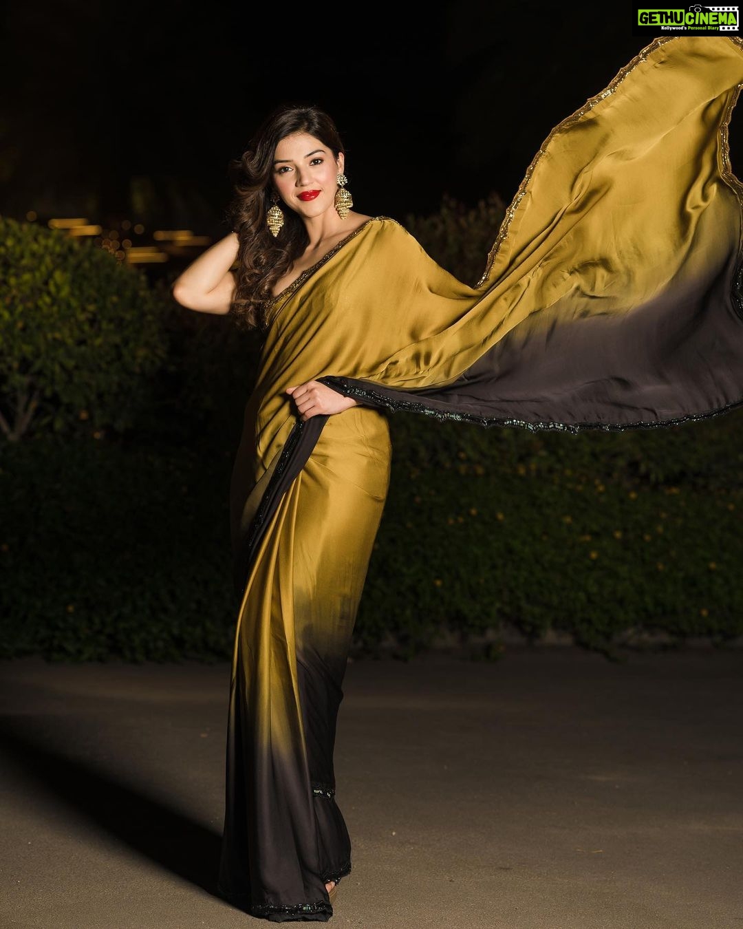 Mehrene Kaur Pirzada Instagram - 💫