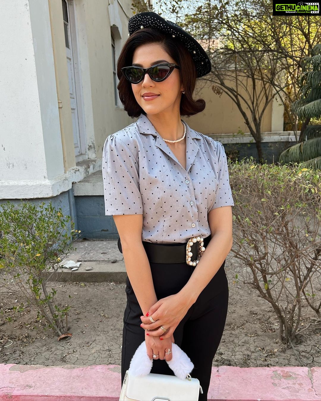 Mehrene Kaur Pirzada Instagram -