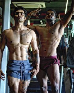 Michael Ajay Instagram - Leg day in GOA ft. @trevon_dias 

#michaelajay #gym #legday #aesthetics