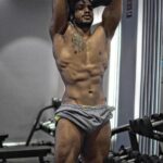 Michael Ajay Instagram - ONE DAY or DAY 1? You decide. Wanna get fit in 2023 and beyond? Fitness/diet program for gym and home workouts dropping soon 🔥 Small difference in mindset = massive difference in the outcome. Let’s go 💯 #michaelajay #transformation #gym Zest Fitness Studio Best Gym In HSR Layout