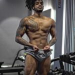 Michael Ajay Instagram - ONE DAY or DAY 1? You decide. Wanna get fit in 2023 and beyond? Fitness/diet program for gym and home workouts dropping soon 🔥 Small difference in mindset = massive difference in the outcome. Let’s go 💯 #michaelajay #transformation #gym Zest Fitness Studio Best Gym In HSR Layout