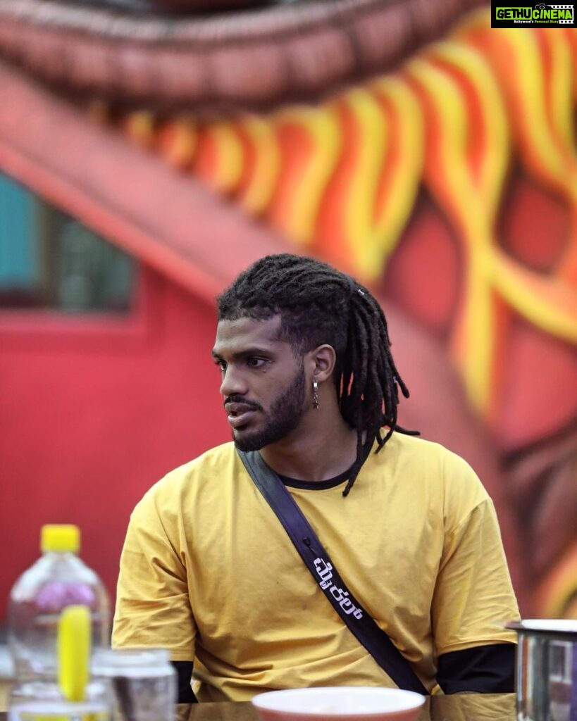 Michael Ajay Instagram - What do you think Mike is sad about? 😜😜 Support #TeamMike forever! 💪🏾💯 #bigboss #bigbosskannada #michaelajay #TeamMike