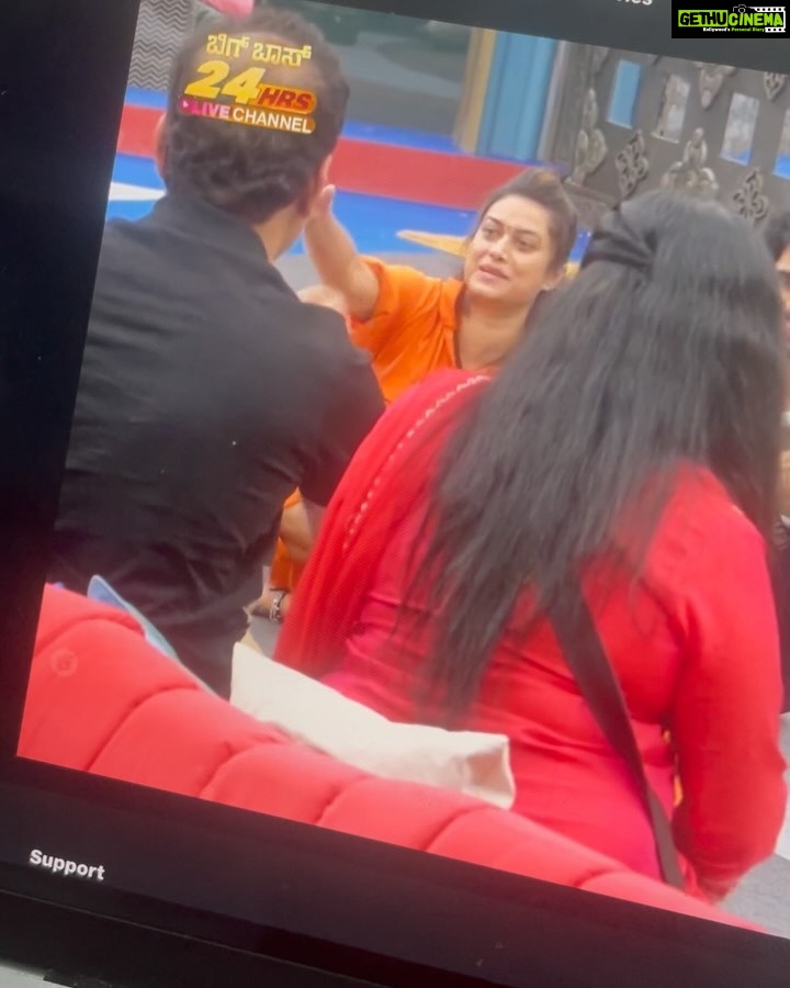 Michael Ajay - 29.2K Likes - If looks could kill šŖš¾šÆ
Swipe to see how Mike reacts to a love interest! šš
Show support for #TeamMike and go vote! š»#bigboss #bigbosskannada #michaelajay