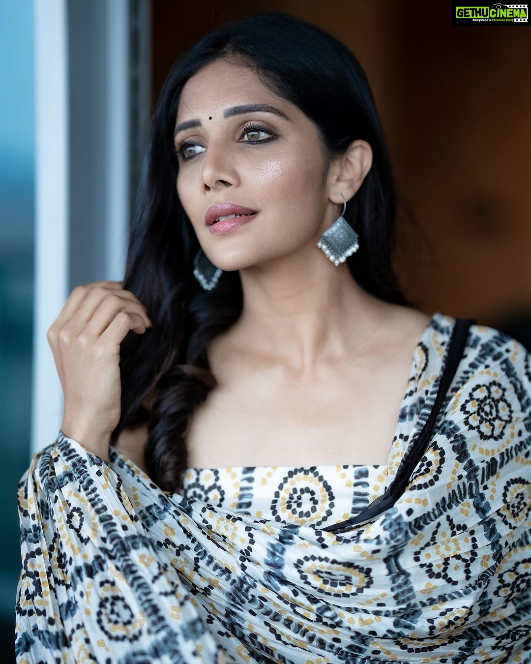 Milana Nagaraj Instagram - Got the desi feeling 🩶 Wearing @kalasthreebytejaswinikranthi Styling : @tejukranthi Assistant styling : @khushi_jagadisha MUA: @makeup_sachin PC: @suhas_sapthagiri