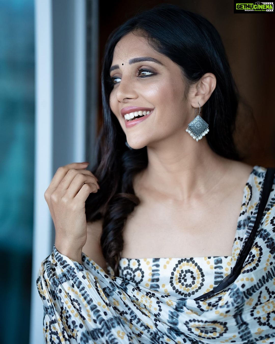 Milana Nagaraj Instagram - Got the desi feeling 🩶 Wearing @kalasthreebytejaswinikranthi Styling : @tejukranthi Assistant styling : @khushi_jagadisha MUA: @makeup_sachin PC: @suhas_sapthagiri