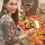 Mimi Chakraborty Instagram - এসো মা লক্ষ্মী বসো ঘরে। সব শুভ হোক 🙏 #lokkhipujorkichumuhurto