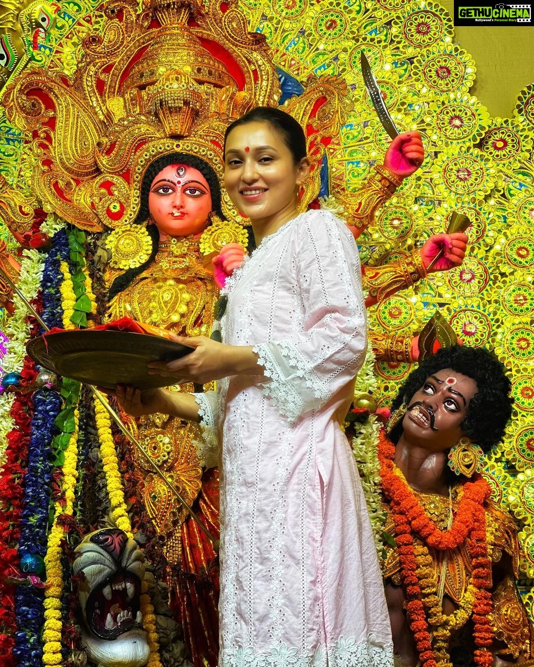 Mimi Chakraborty Instagram - মা তোমার অপেক্ষায় রইলাম 🙏 #subhobijoya