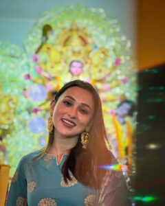 Mimi Chakraborty Instagram - শুভ সপ্তমীর শুভেচ্ছা সবাইকে। 

#durgapuja