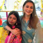 Mimi Chakraborty Instagram - শুভ সপ্তমীর শুভেচ্ছা সবাইকে। #durgapuja