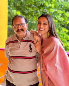 Mimi Chakraborty Instagram - সবাইকে পুজোর অনেক শুভেচ্ছা সবার পুজো খুব ভালো ও আনন্দে কাটুক।

শুভ ষষ্ঠী 🙏🏻❤️

#durgapuja2023 
#durgapuja