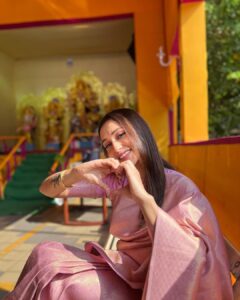Mimi Chakraborty Instagram - সবাইকে পুজোর অনেক শুভেচ্ছা সবার পুজো খুব ভালো ও আনন্দে কাটুক।

শুভ ষষ্ঠী 🙏🏻❤️

#durgapuja2023 
#durgapuja