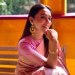 Mimi Chakraborty Instagram - সবাইকে পুজোর অনেক শুভেচ্ছা সবার পুজো খুব ভালো ও আনন্দে কাটুক। শুভ ষষ্ঠী 🙏🏻❤️ #durgapuja2023 #durgapuja