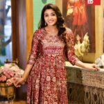 Mirna Menon Instagram - Light up your celebrations with the Unlimited looks!🪔✨ Join the festivities in the latest festive collection at your nearest Unlimited store with me!🛍️ @unlimitedstores #Fashion #WesternWear #EthnicWear #Dhanteras #DiwaliFashion #DhanterasFashion #WomensFashion #WomensWear #VmartFashion #LatestCollection