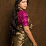 Mirnalini Ravi Instagram – In my Element 🧞‍♀️

Styling – @rashmi_angara
Saree – @taneira_sarees 
Jewellery – @shopriyaaofficial @mangatraijewels
Photographer – @_anupphotography