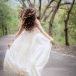 Mitali Mayekar Instagram - Just close your eyes..🐣 . . 📸 @gauravhingne Styled by @shivanipatil_ Outfit @nidhiandmahak Mumbai, Maharashtra
