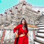 Mitali Mayekar Instagram - Crimson curse.❤️‍🔥 . . . . 📸 @kat.kristian ♥️ Styled by @shivanipatil_ 🌸 Outfit @aaprolabel @gateway.pr @goldcoastfilmsofficial #candyland #pattaya #pattayathailand #explore #goldcoastfilms #goldcoastfilmsofficial #thailand #travellersoul Wat Arun (Temple Of Dawn), Bangkok
