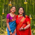 Mitali Mayekar Instagram - Happy married life सासूबाई!❤️ माझ्या सासूचं लग्न! किती सूना हे म्हणू शकतात की मी माझ्या सासूच्या लग्नात हजर होते? खरंच मला अभिमान वाटते तुझा की हा एव्हढा मोठ्ठा निर्णय तू अगदी न डगमगता घेतलास. मला अभिमान वाटतो तुझ्या मुलाचा की तो सुद्धा खंबीरपणे तुझ्या पाठीशी उभा राहिला. आणि मला अभिमान वाटतो या एका अतिशय कमाल कुटुंबाचा एक भाग असण्याचा. आजवर तू आमच्या सगळ्यांसाठी सगळं अगदी मनापासून केलंस. पण आता स्वतःसाठी जगण्याची वेळ आलीये. अशीच कायम आनंदात राहा, हसत राहा. बाकी आम्ही मुलं तुझ्यासोबत आहोतच. तुला आणि नितिन काकांना खूप खूप शुभेच्छा आणि खूप खूप प्रेम.❤️ . . 📸 @shrutisbagwe Pune, Maharashtra