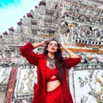 Mitali Mayekar Instagram - Crimson curse.❤️‍🔥 . . . . 📸 @kat.kristian ♥️ Styled by @shivanipatil_ 🌸 Outfit @aaprolabel @gateway.pr @goldcoastfilmsofficial #candyland #pattaya #pattayathailand #explore #goldcoastfilms #goldcoastfilmsofficial #thailand #travellersoul Wat Arun (Temple Of Dawn), Bangkok