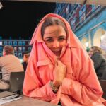 Mitali Mayekar Instagram - When you plan a trip to Spain for sunny & warm weather, But the country has another plan.🥶😭 📸 @sidchandekar #feltcutemightdeletelater Centro de Madrid, España