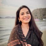 Mitali Mayekar Instagram - Gentle reminder: I haven’t and would never forget my roots, no matter what I wear. अभिमान आहे मला, मी मराठी असल्याचा आणि माझ्या मराठी संस्कृतीचा.🙏🏻 #मराठीमुलगी #marathimulagiforever #sareelove #hatersgonnahate Komodo Island