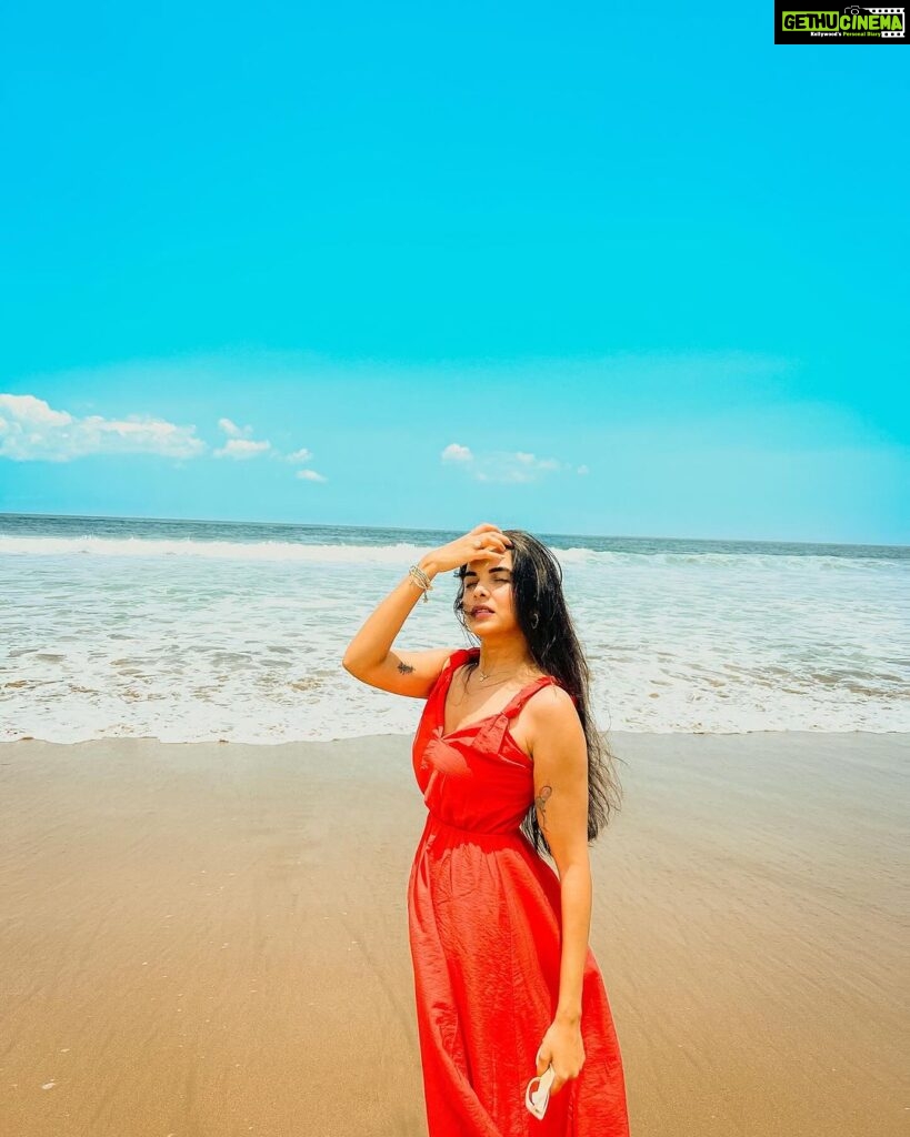 Mitali Mayekar Instagram - Life’s good on beach.🏖️ Bali, Seminyak