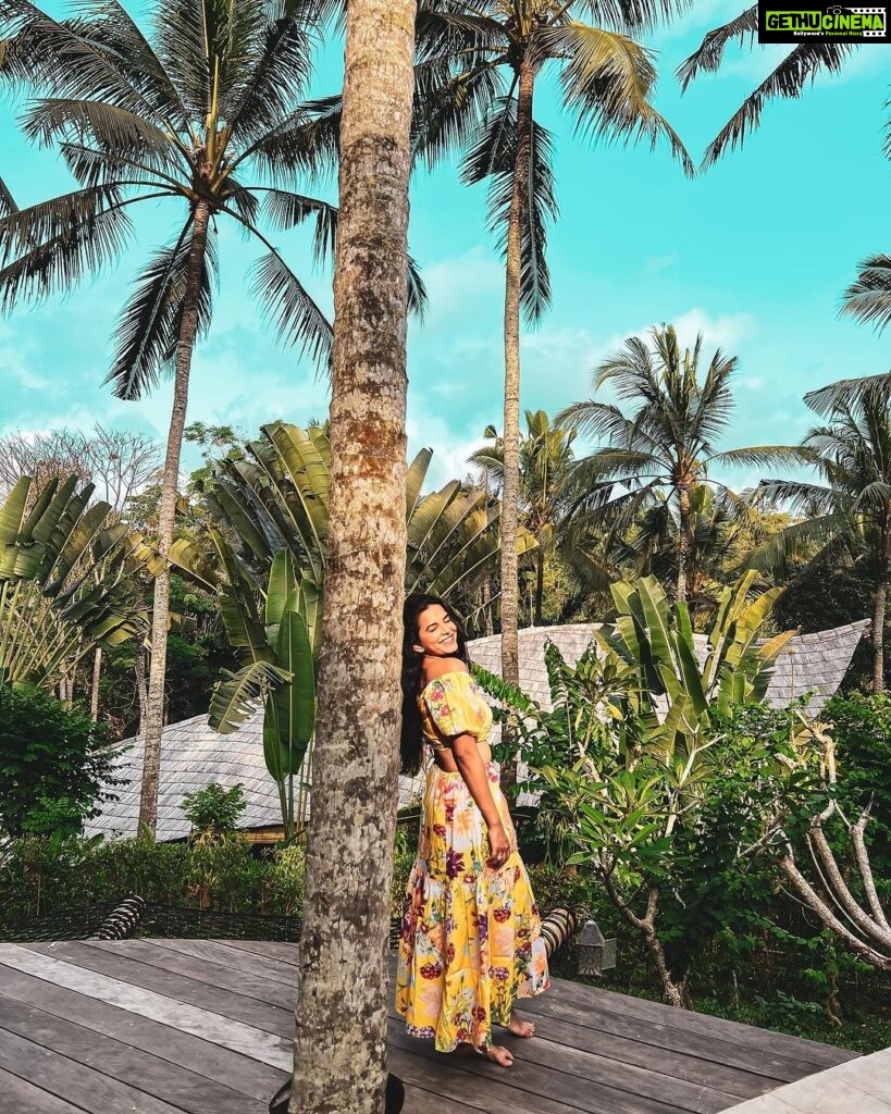 Mitali Mayekar Instagram - Flying in a dream, stars by the pocketful.🌸 @aurahousebali Aura House Bali