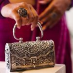 Mitali Mayekar Instagram - GRWM for this festive season!🥰 My style comes alive with Silvogue’s exquisite jewellery collection! From statement pieces to subtle charms, all my unique ensembles get a touch of elegance with Silvogue’s radiant designs.💖 . . . सिल्व्होगच्या नयनरम्य दागिन्यांमुळे माझ्या स्टाईल स्टेटमेंटला एक नवीन ओळख मिळाली आहे! नाजूक कलाकुसरीचे दागिने असो किंवा बोल्ड डिझाईनची स्टेटमेंट ज्वेलरी असो, सिल्व्होगच्या देखण्या दागिन्यांमुळे माझा प्रत्येक क्षण अजूनच साजरा आणि सुंदर होतो! #silvogue #silverstyle #silverjewellery #festiveseason