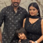 Mitali Nag Instagram - This DIWALI I broke a rule… I did something my mother or my maami or even my sister in law would not approve of. But my family gave me company… we wore BLACK on an auspicious day like LAKSHMI PUJA! . . . My outfit @sochstories Outfit PR @ebonyandivory.official Earrings @adwitiyacollection Jewellery PR @rimadidthat @mediatribein Sankalpp’s Kurta @amazonfashionin Rudransh’s Kurta @myntra #mitaalinag #hapoydiwali #diwali #indianfestival #contentcreator #indianactress #dusky #family #thuthuthu #black #trendingaudio Mumbai, Maharashtra
