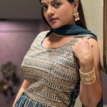 Mitali Nag Instagram - Good Vibes only 😊♥️⭐️ . . . Outfit @panna.in Stylist @yourstylistforever Earrings @adwitiyacollection Jewellery PR @rimadidthat @mediatribein #mitaalinag #fashion #indianlook #sharara #trendingaudio #haldioutfit #diwali #indianactor #dusky #trendingaudio #333 Mumbai - मुंबई