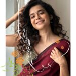 Mithila Palkar Instagram - शुभ दसरा! Shubho Bijoya Doshomi! दशहरा की हार्दिक शुभकामनाएं! Art courtesy @karandikarabhijit HMU @shrushti_birje_28 The true triumph of good over evil will be the peace we are hoping for in a part of our world 🙏🏻