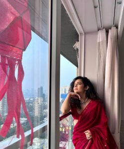 Mithila Palkar Instagram - पहिली दिवाळी 🏠✨

Happy Diwali, everyone! Here’s wishing you the brightest and loveliest year! Be safe ♥️

Saree @sawenchi 
Jewellery @houseofaadyaa