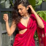 Mithila Palkar Instagram – पहिली दिवाळी 🏠✨

Happy Diwali, everyone! Here’s wishing you the brightest and loveliest year! Be safe ♥️

Saree @sawenchi 
Jewellery @houseofaadyaa