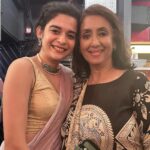 Mithila Palkar Instagram – The Prithvi Theatre Festival Opening Night always sets the tone for Diwali – an evening of art, music, theatre, culture, food, cheer and all of this with the people you love! 

What joy it was to watch @smudgal & @pradhananeesh perform live! Just the perfect Shubh Aarambh :)

It was a very wholesome evening ✨

@prernachawla – special shoutout to you for saving my grace! Haha!