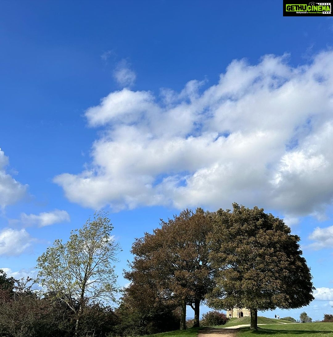Mithila Palkar Instagram - Right out of a painting, this place 🎨 Cotswold