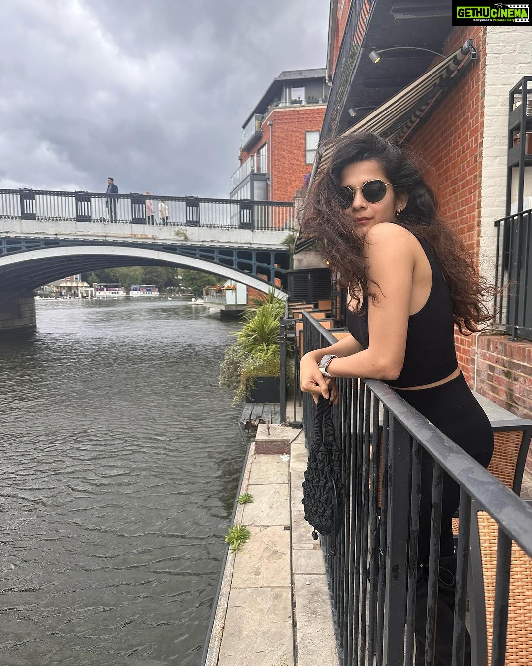 Mithila Palkar Instagram - Took a stroll in Windsor. Windsor Castle, Windsor