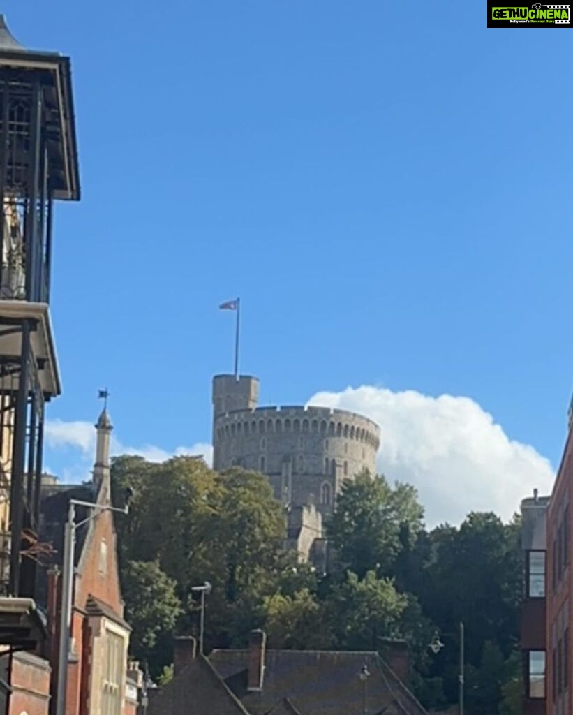 Mithila Palkar Instagram - Took a stroll in Windsor. Windsor Castle, Windsor