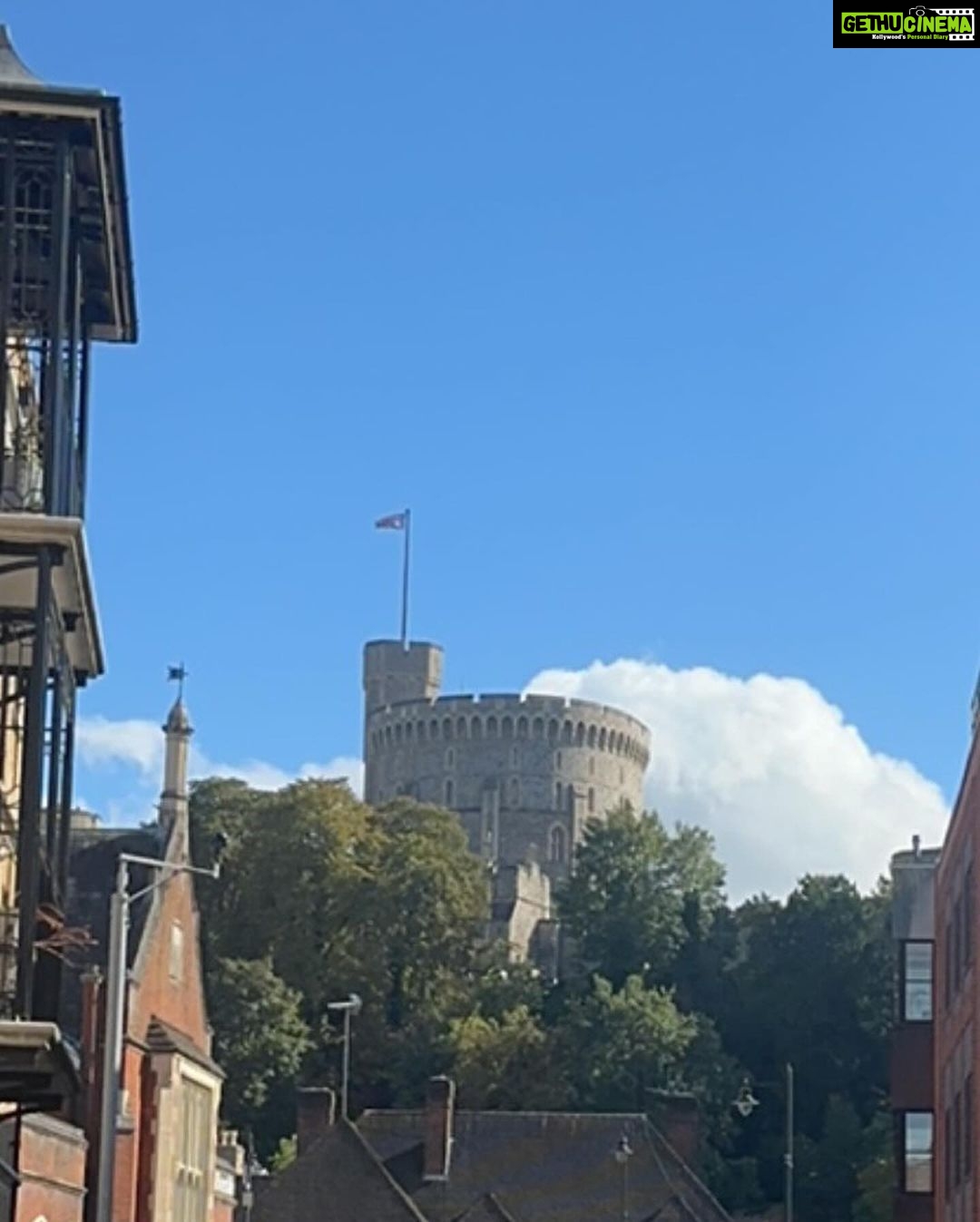Mithila Palkar Instagram - Took a stroll in Windsor. Windsor Castle, Windsor