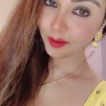 Mohini Ghosh Instagram - Dekh lo humko karib se😍
