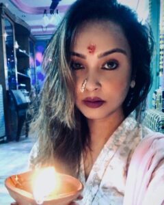 Mohini Ghosh Instagram - Dipawali ke dher sari subkamnaye ap sabhi ko🪔 happy diwali 🪔🎆🎇