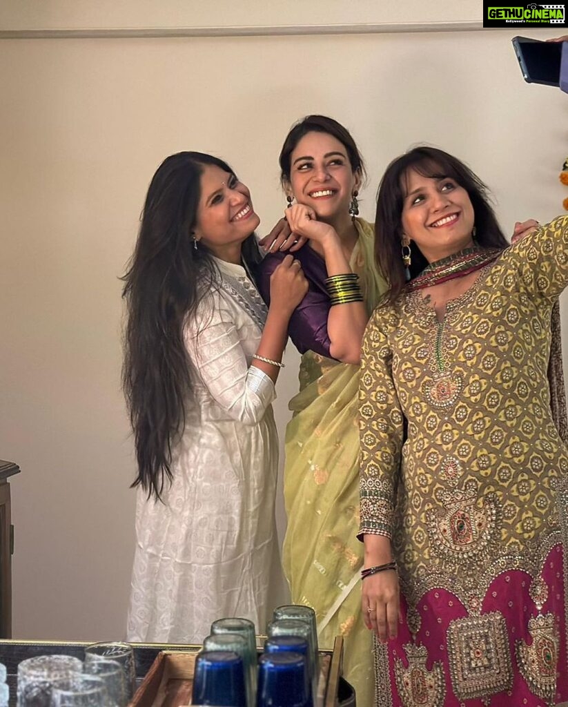 Mona Singh Instagram - Thank u @anushreearora9 @prashantpallath for an amazing evening ❤❤❤#diwali #happyfaces