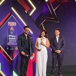 Mona Singh Instagram - BULBUl JOHRI ❤️❤️❤️ Best supporting Actor Thank u , @htcity @ottplayapp #OTTplayawards2023 Thank u @zoieakhtar @reemakagti1 @alankrita601 @neeraj.ghaywan @nityamehra19 @avancontractor @tashaonline ❤️❤️ #bulbul #happyme #instagram #instagood