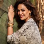 Mona Singh Instagram - Soudamini Singh #thelonewolf #kaalapaani ❤️❤️ Outfit : @reik.studio Boots : @stevemadden @stevemaddenindia Bangle stack : @shoplune Earcuffs and hoops : @shoplune . . Styled by : @smriti.schauhan Stylist Asst : @pavitrachopra HMU: @shraddhamishra8 Assisted by : @bharatlimba.hmu Clicked by : @saurabh_sonkar Talent Managed by : @sunnykripalani