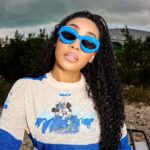 Monica Instagram - Seeing the world W/ My World 🌎 #LAYDAY10 #TakingTurks Shot By: @cyndiibee_ Jerseys: @melodyehsani Jeans: @minaamonroe Sneakers: @dasneakerpeddler Braids: @jadeandjala The Ritz-Carlton, Turks and Caicos