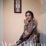 Monica Khanna Instagram - No matter how you feel, get up, dress up and show up😍🤍 #garba #ayehaalogarbanight #monikakhanna #jodhpur #celebrity #celebrityguest @monnikkakhanna @_impressionphotographyy__ @mirona_fashion_studio @style_by_hetaljogi @_honeyy_official__ @nuitton_event Jodhpur - The Blue Heaven